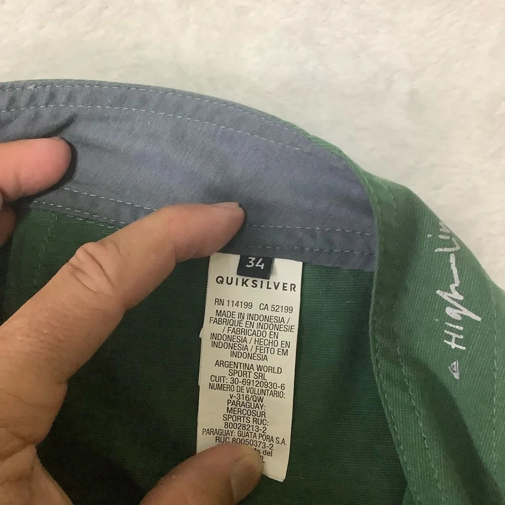 Quicksilver Men’s Boardshorts Sz 34 Green